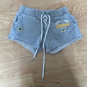 NFL Team Apparel Packers Gray Shorts